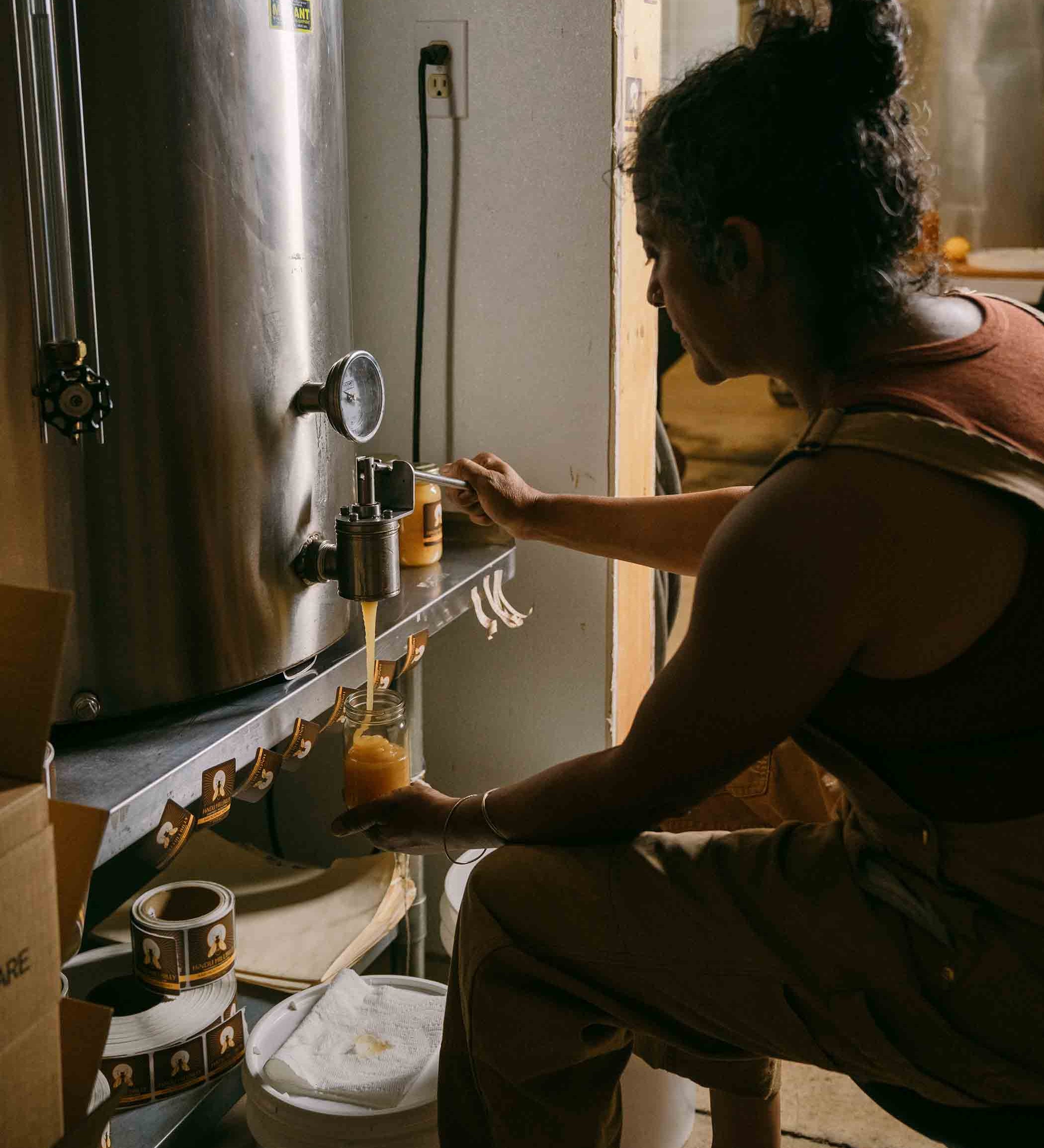 bottling-honey.jpg